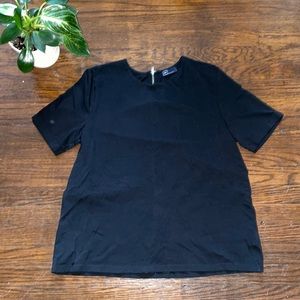 Classic Gap Black Tshirt